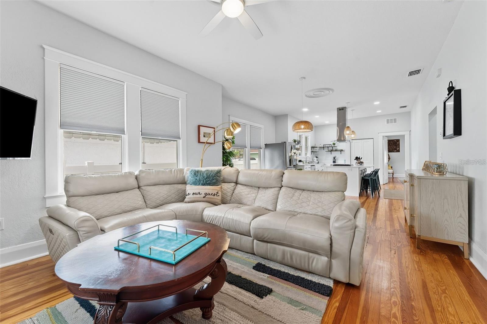 Image 4 of 36 For 2131 Cypress Street