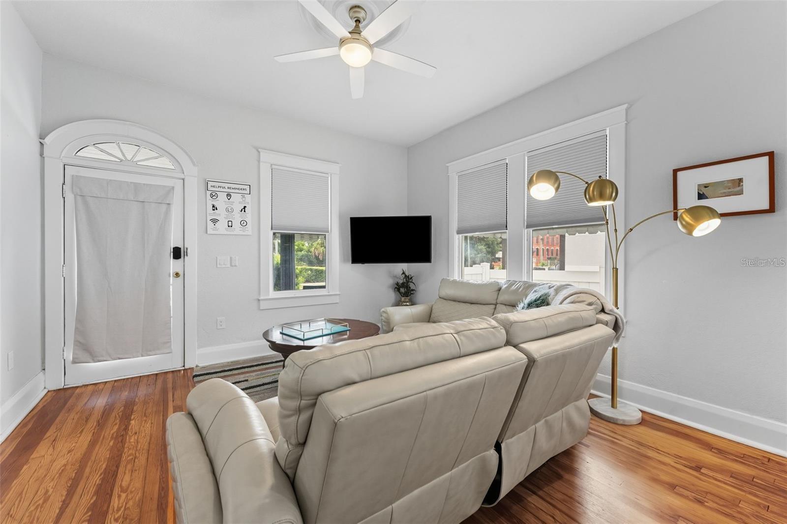 Image 5 of 36 For 2131 Cypress Street