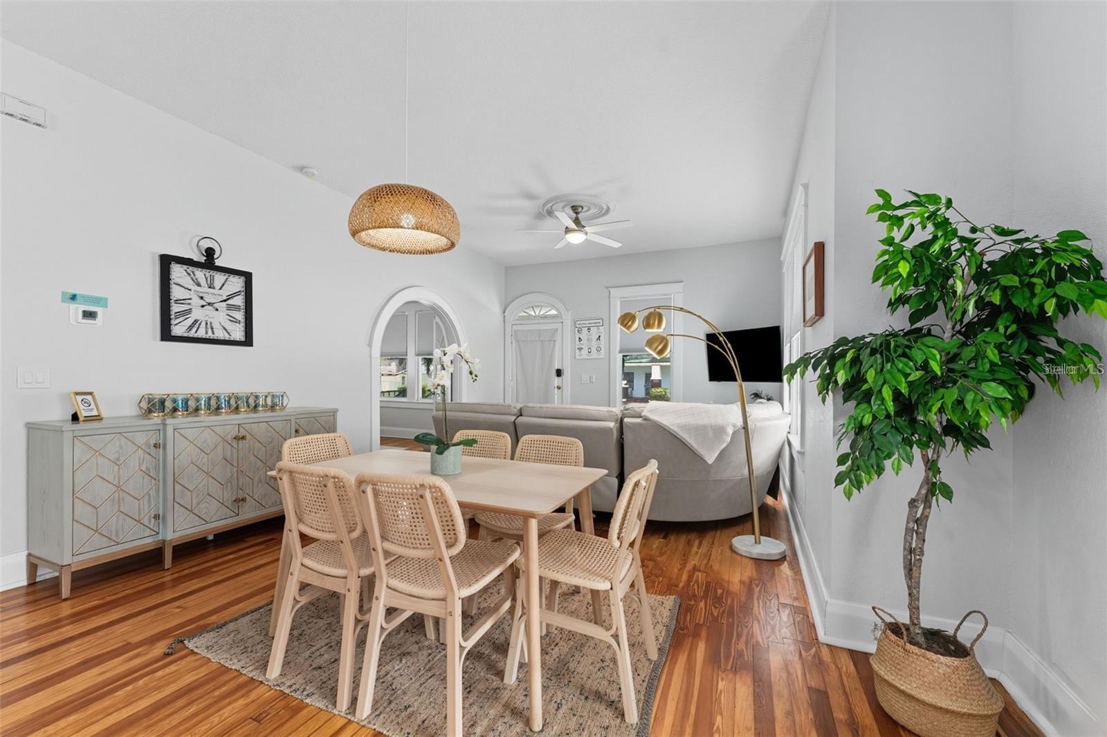 Image 9 of 36 For 2131 Cypress Street