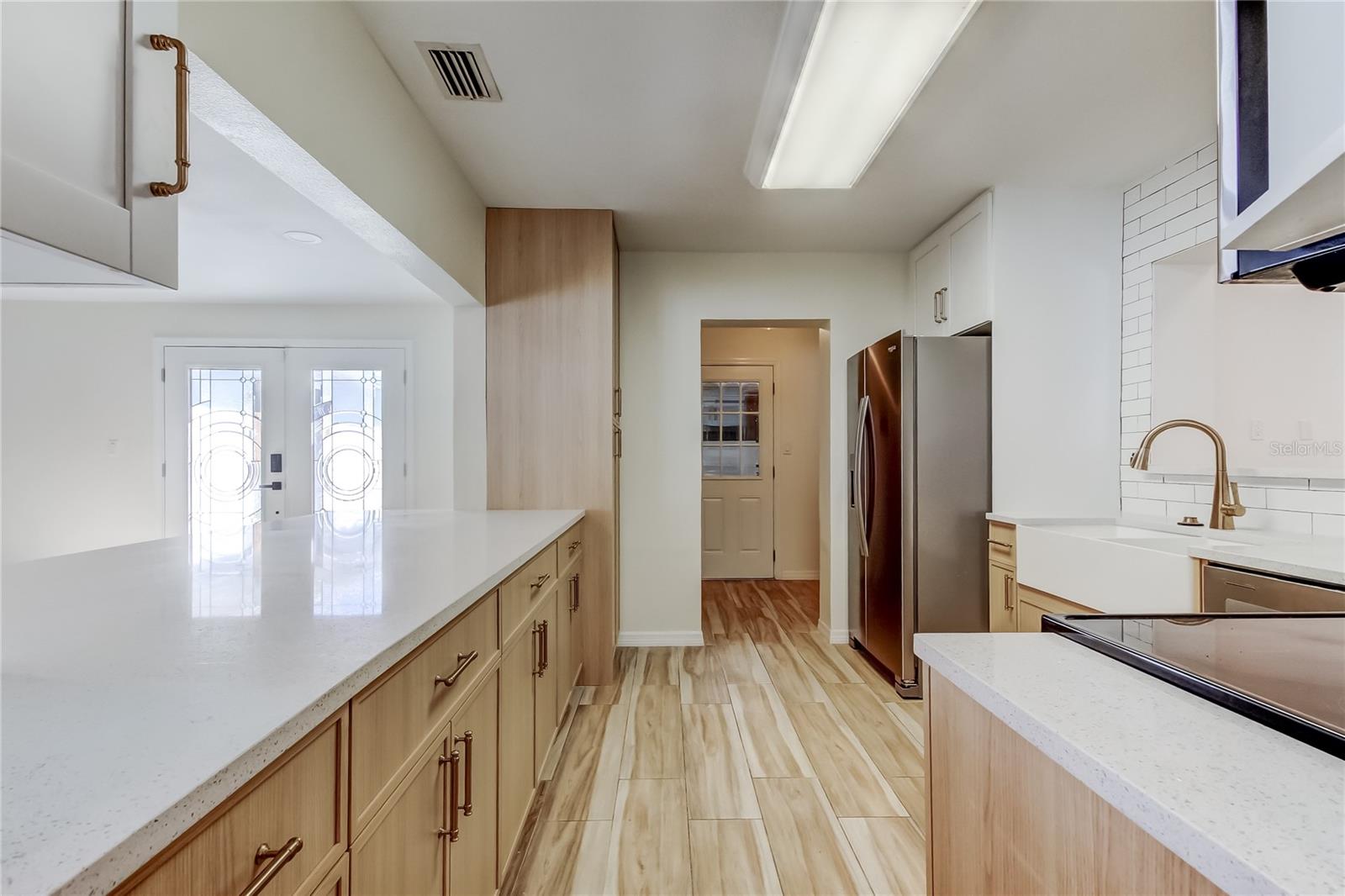 Image 15 of 68 For 3936 Eden Roc Circle