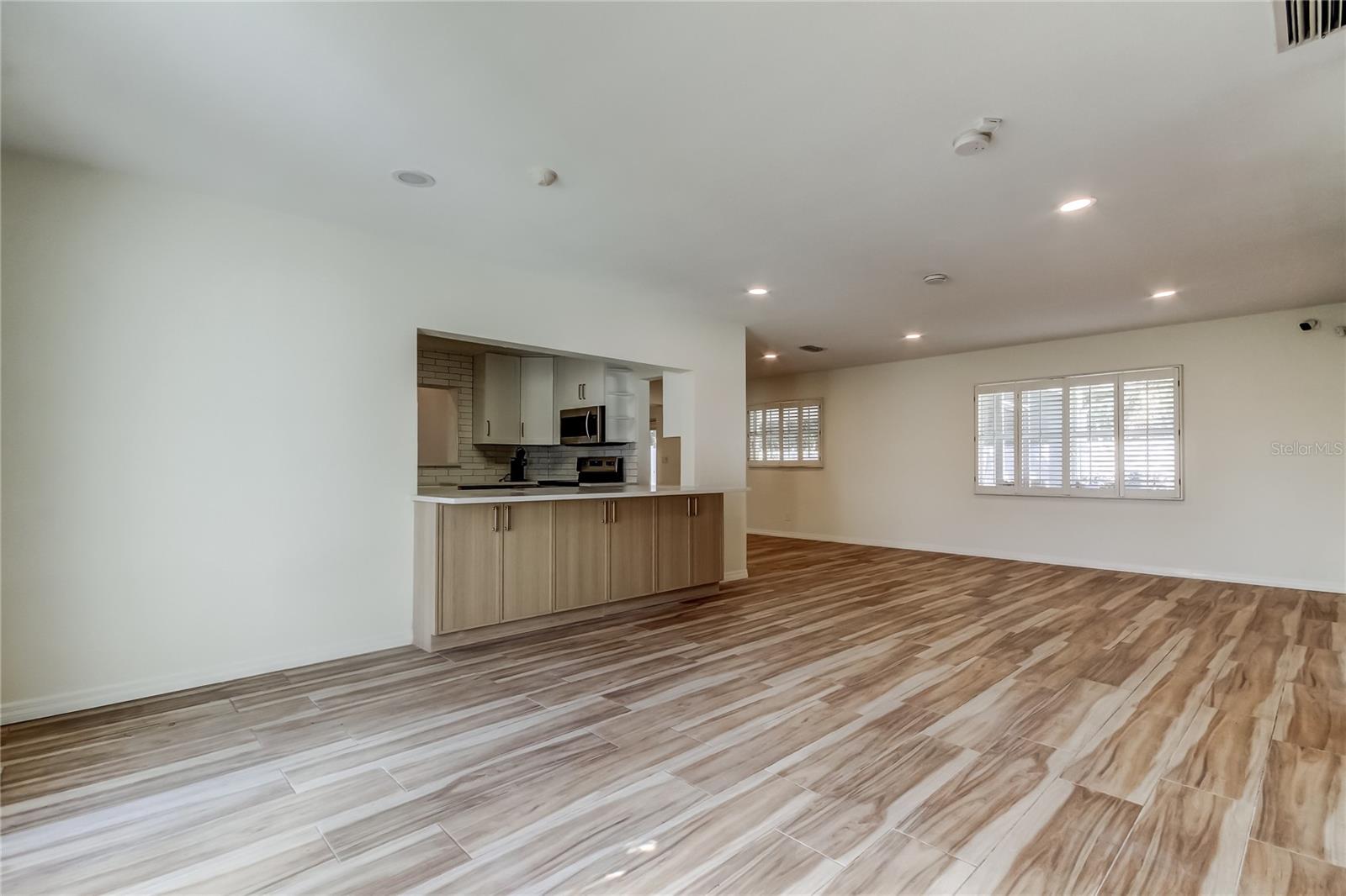 Image 3 of 68 For 3936 Eden Roc Circle