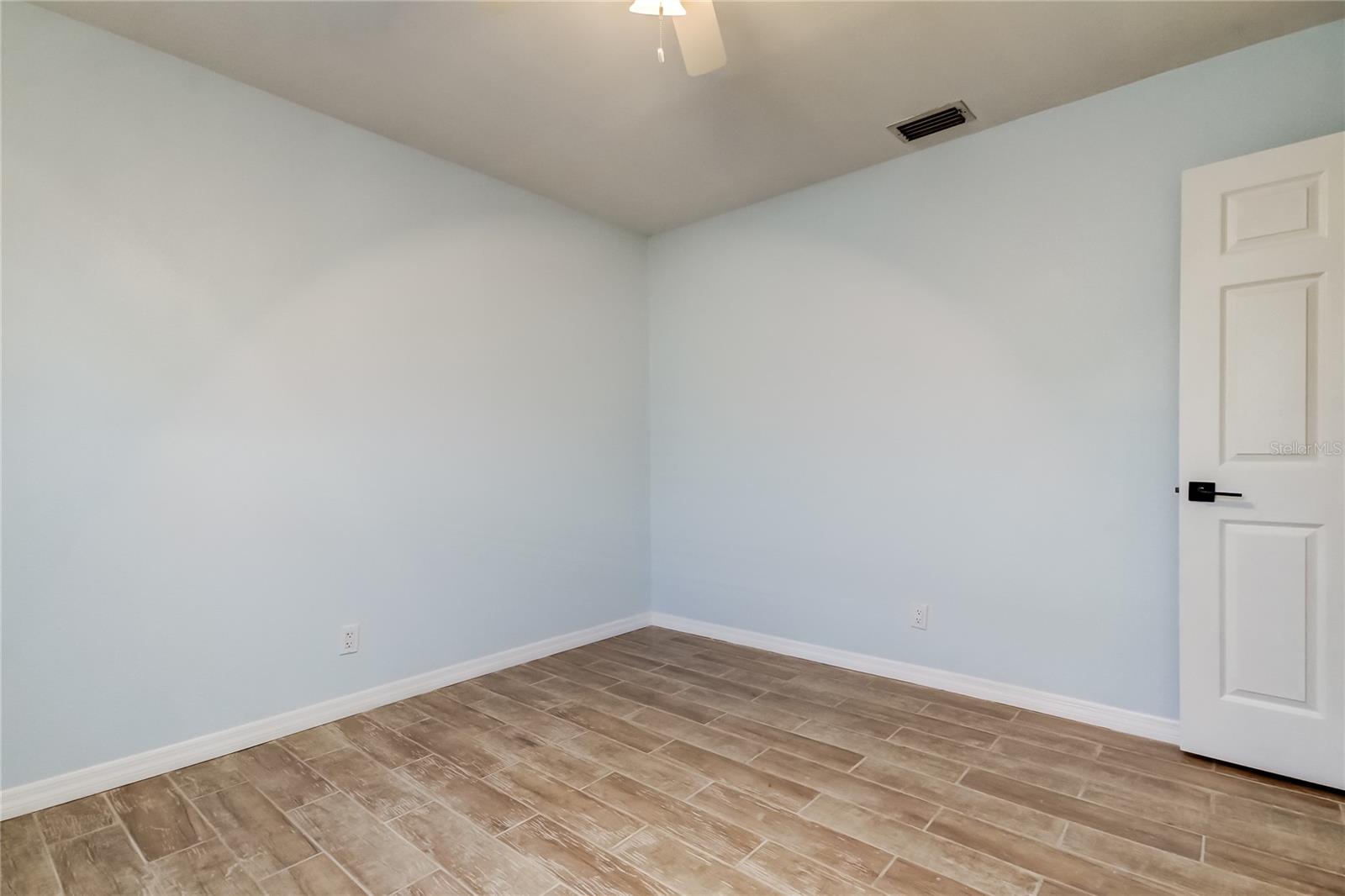 Image 41 of 68 For 3936 Eden Roc Circle