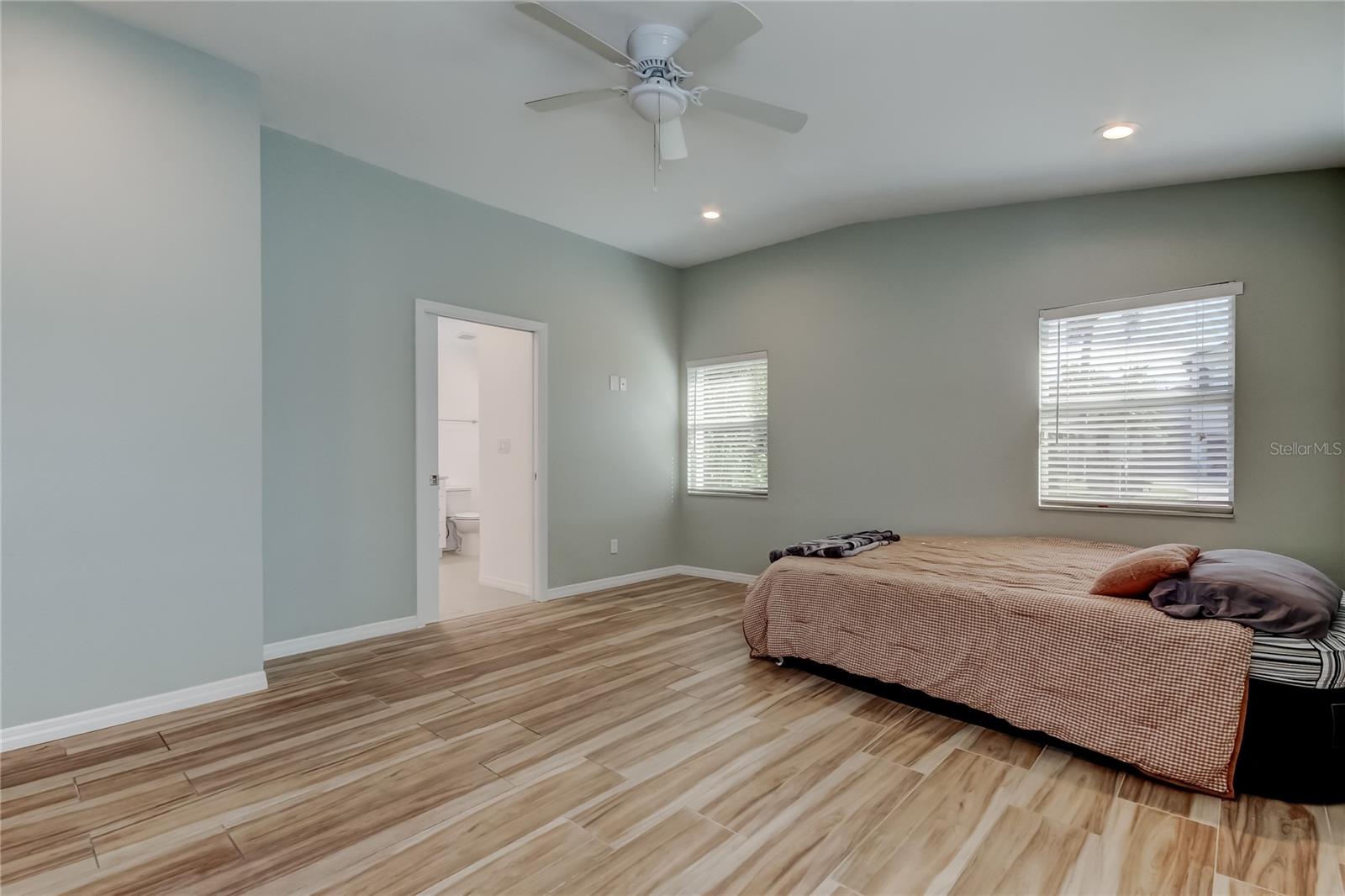 Image 47 of 68 For 3936 Eden Roc Circle