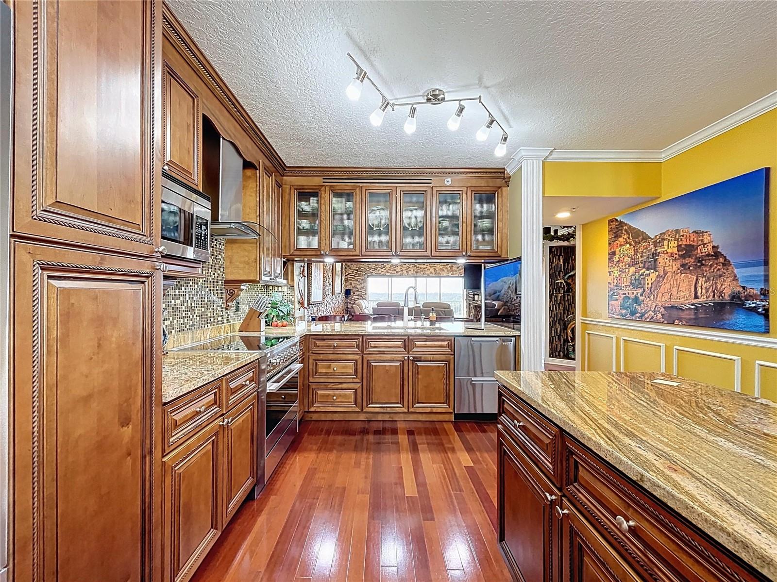 Image 10 of 26 For 1200 Country Club Dr 5404