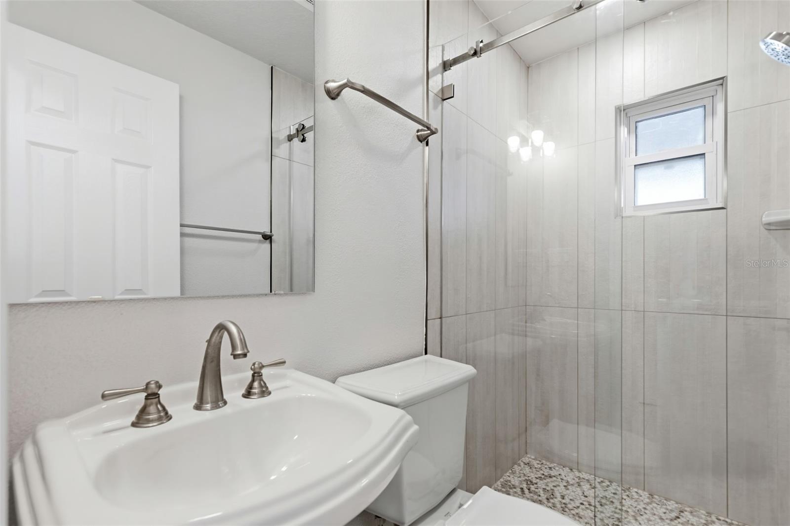 Image 21 of 37 For 11130 3rd Street E