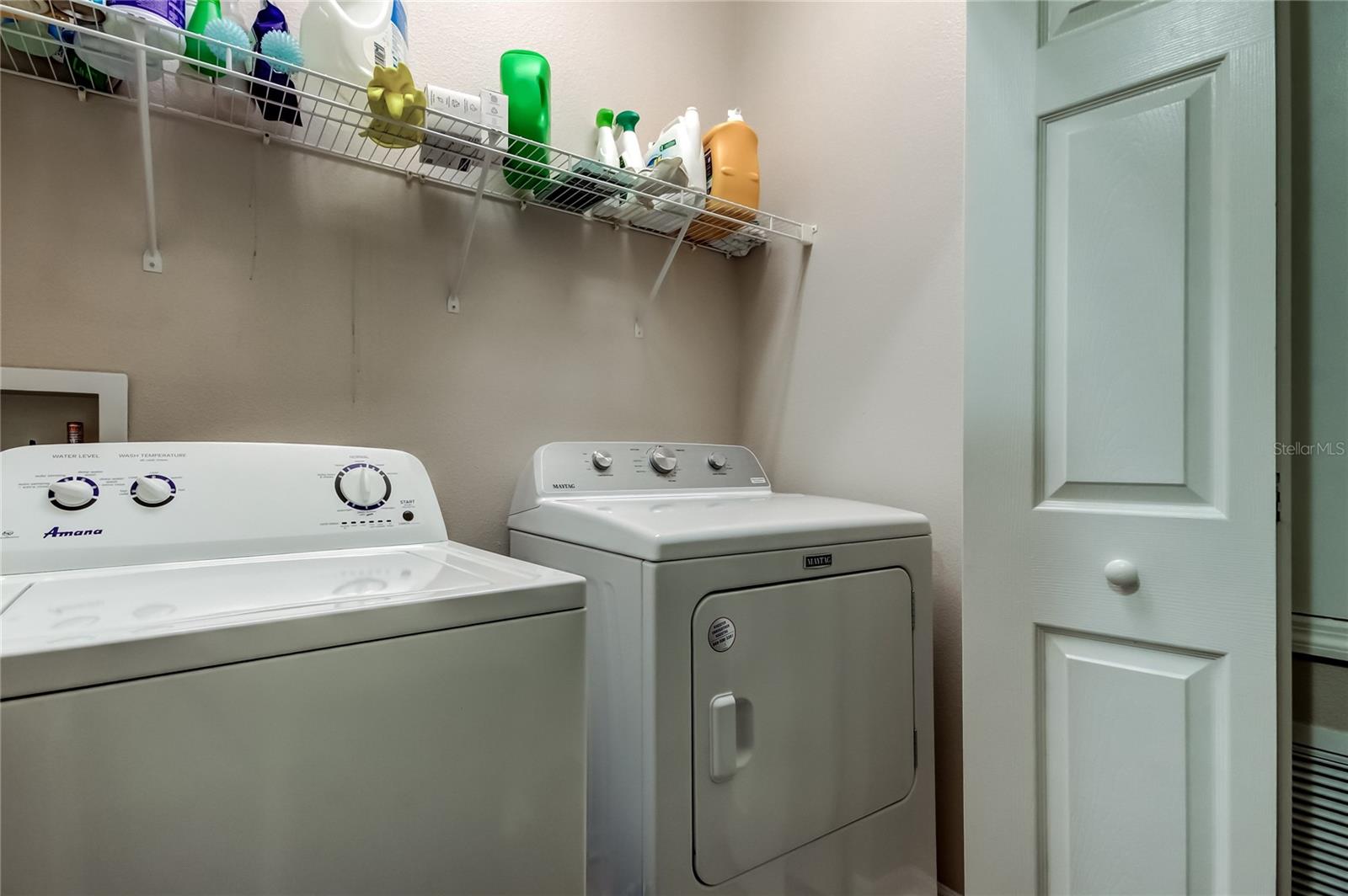 Listing photo id 31 for 12660 Silverdale Street