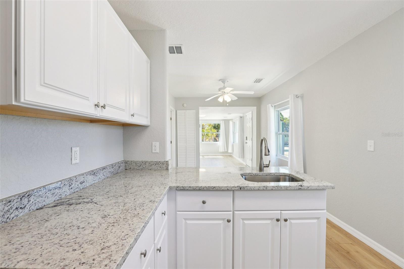 Image 14 of 35 For 13135 4th Street E