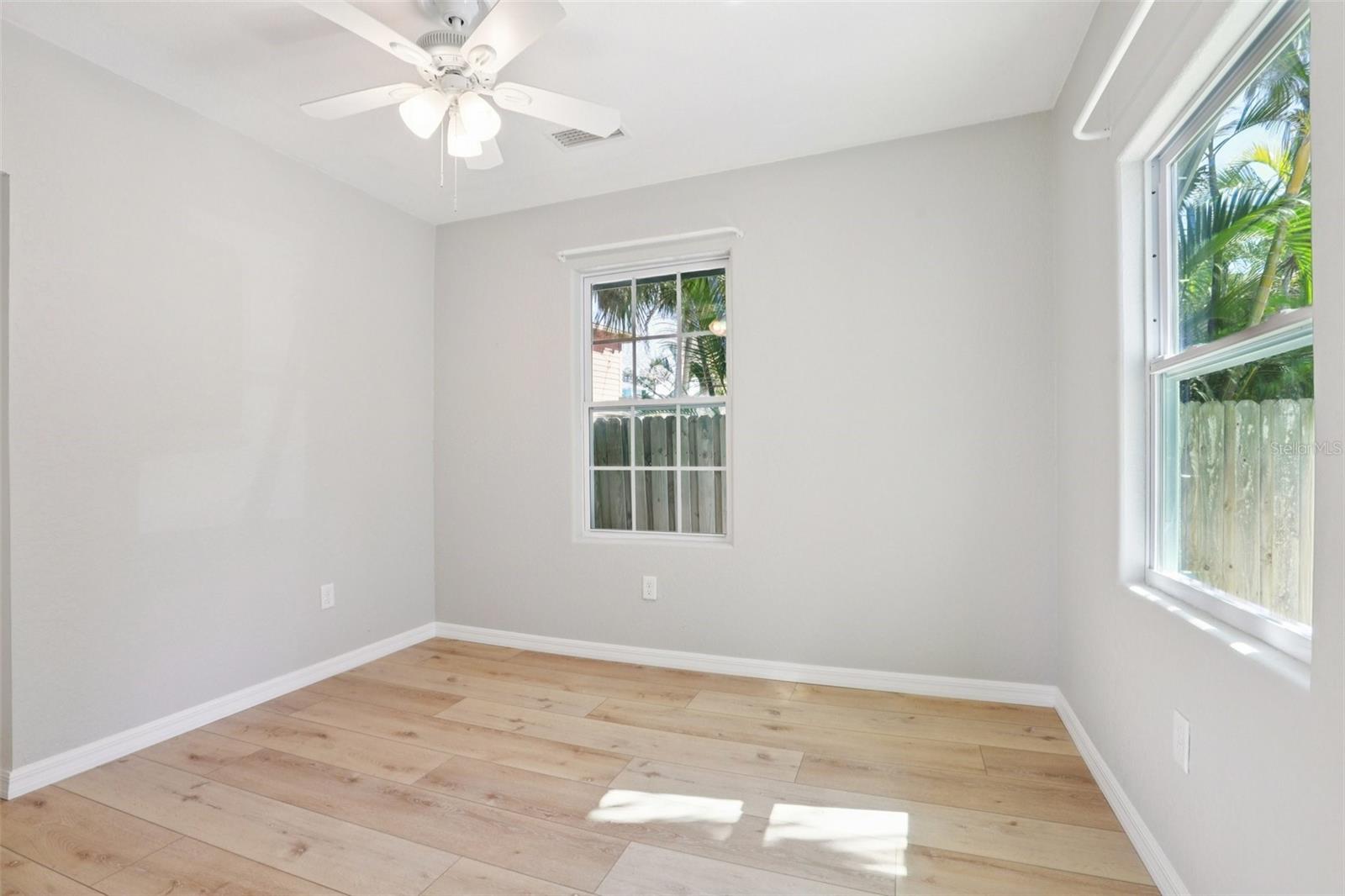 Image 16 of 35 For 13135 4th Street E