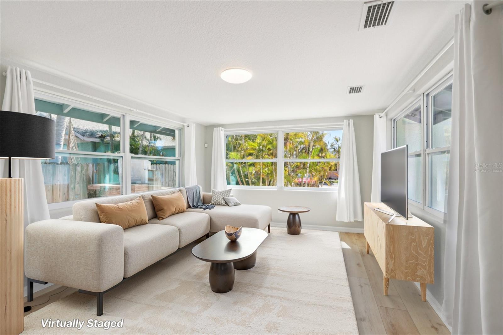 Image 5 of 35 For 13135 4th Street E