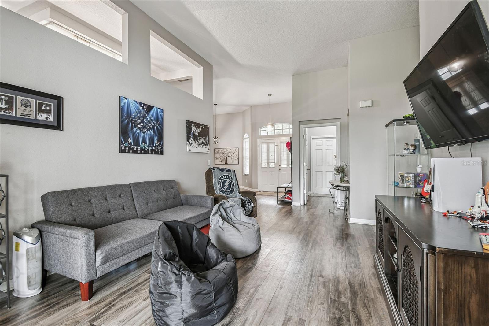 Image 11 of 56 For 10022 Cannon Drive