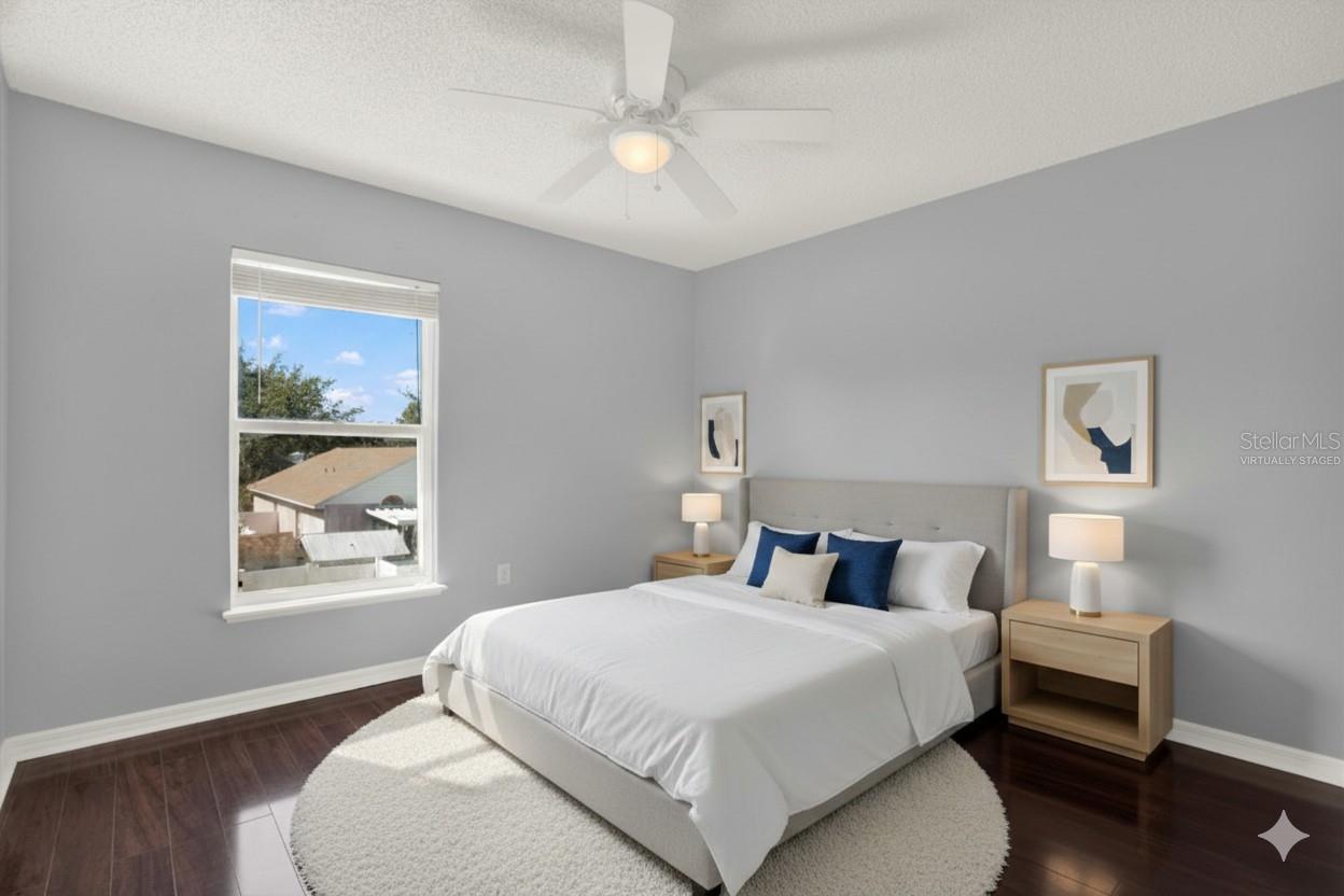 Image 33 of 41 For 6213 Venezia Place