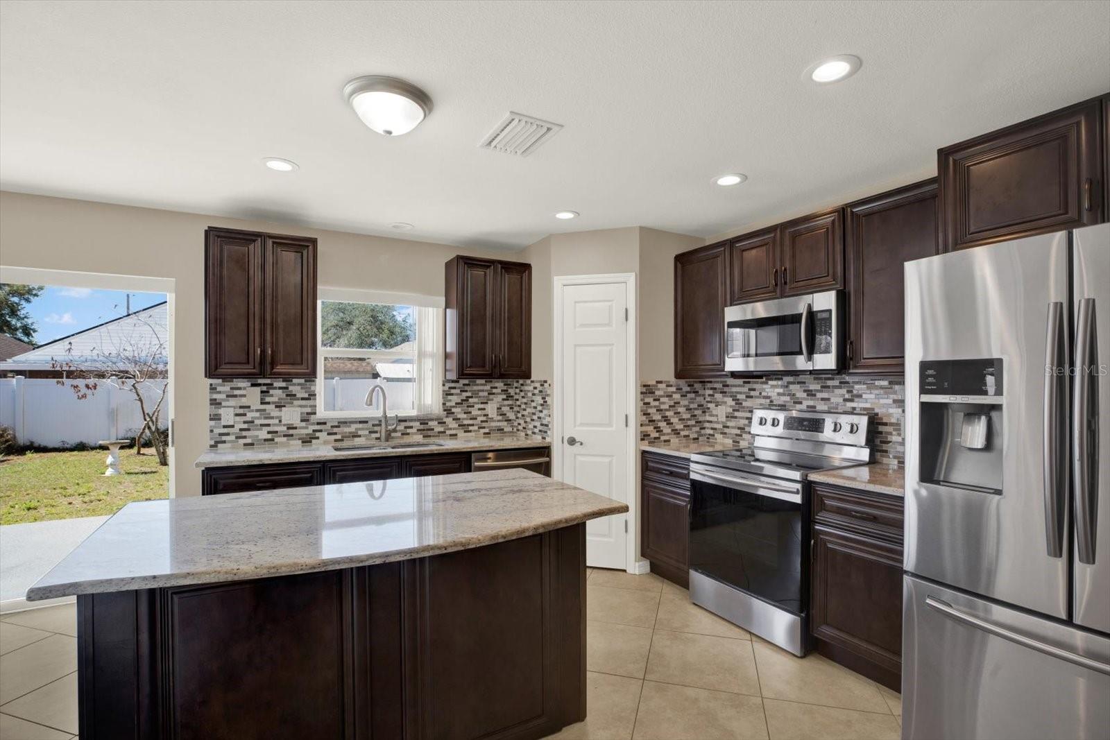 Image 8 of 41 For 6213 Venezia Place