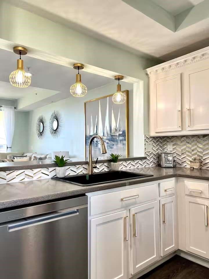 Image 14 of 36 For 547 Bahia Beach Boulevard