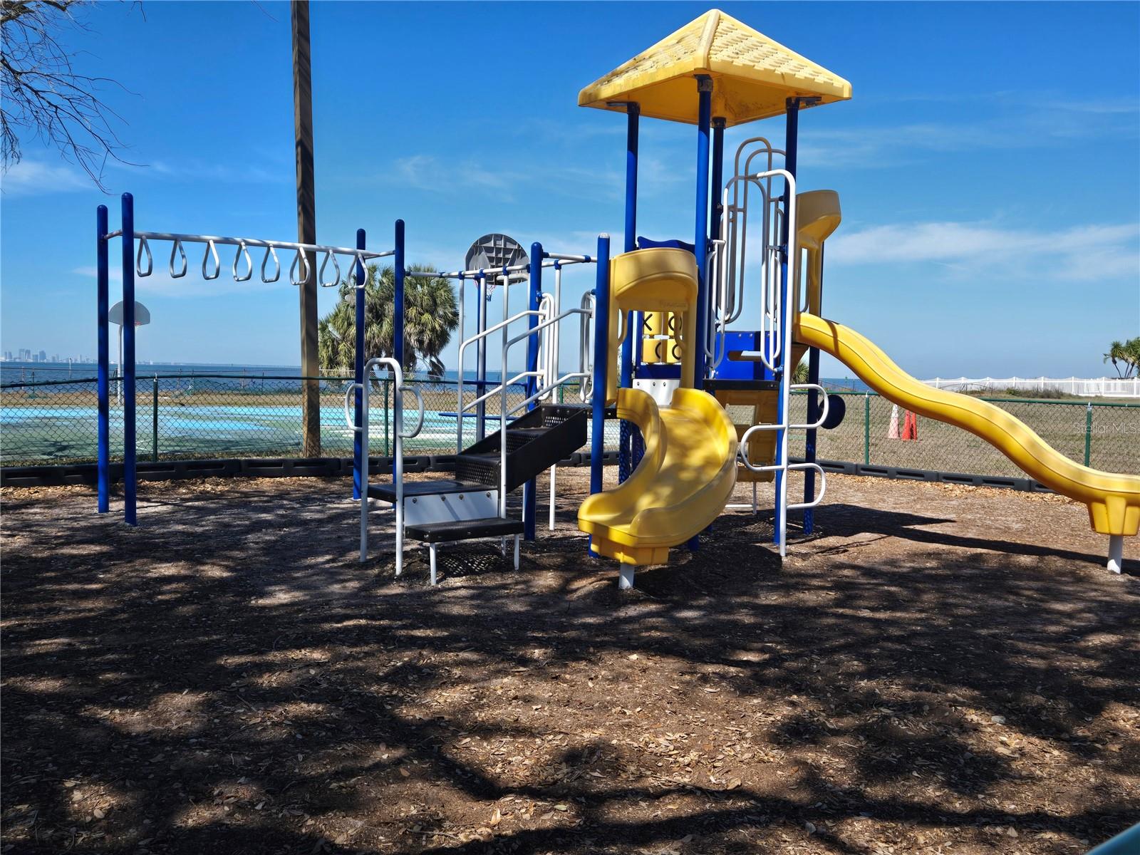 Image 33 of 36 For 547 Bahia Beach Boulevard