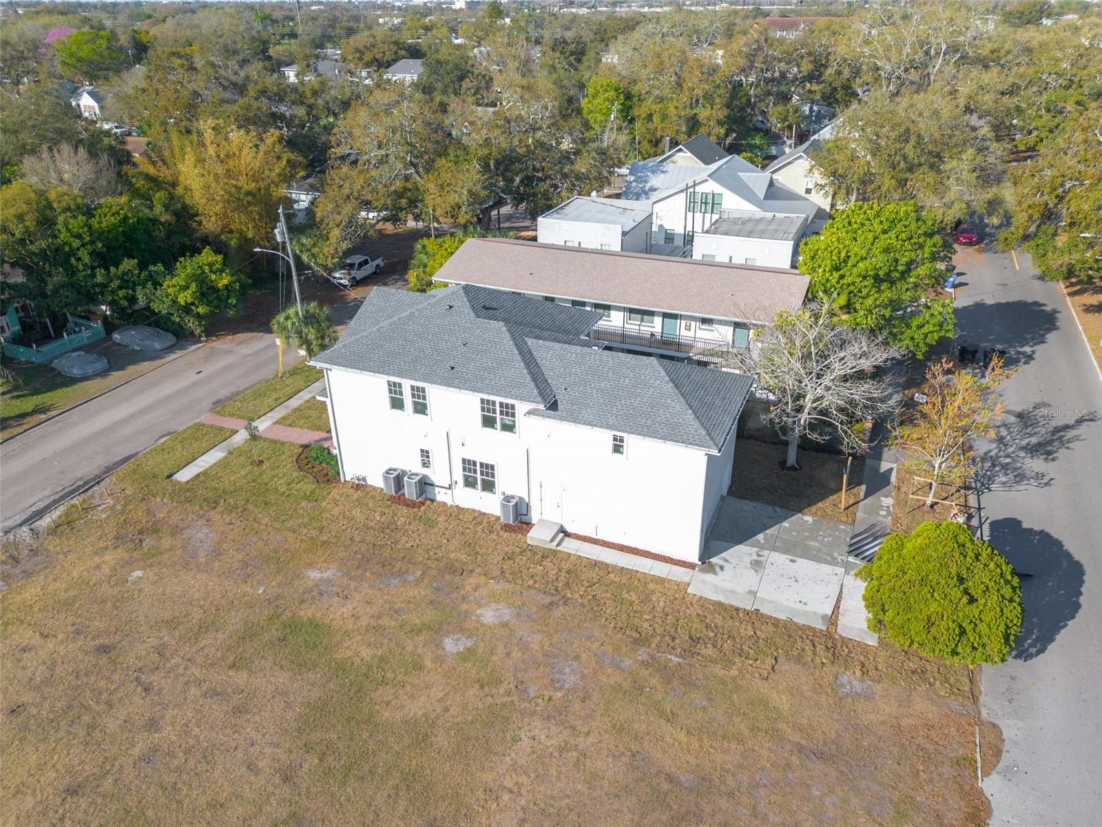 Image 9 of 10 For 1309 17th Avenue N