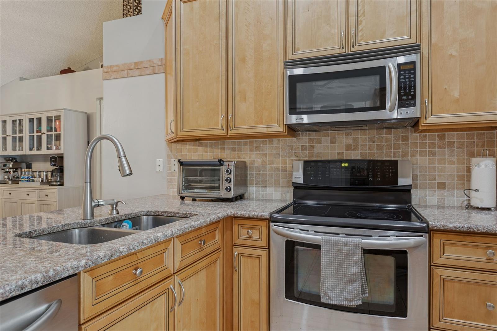 Image 15 of 50 For 9739 Fredericksburg Road