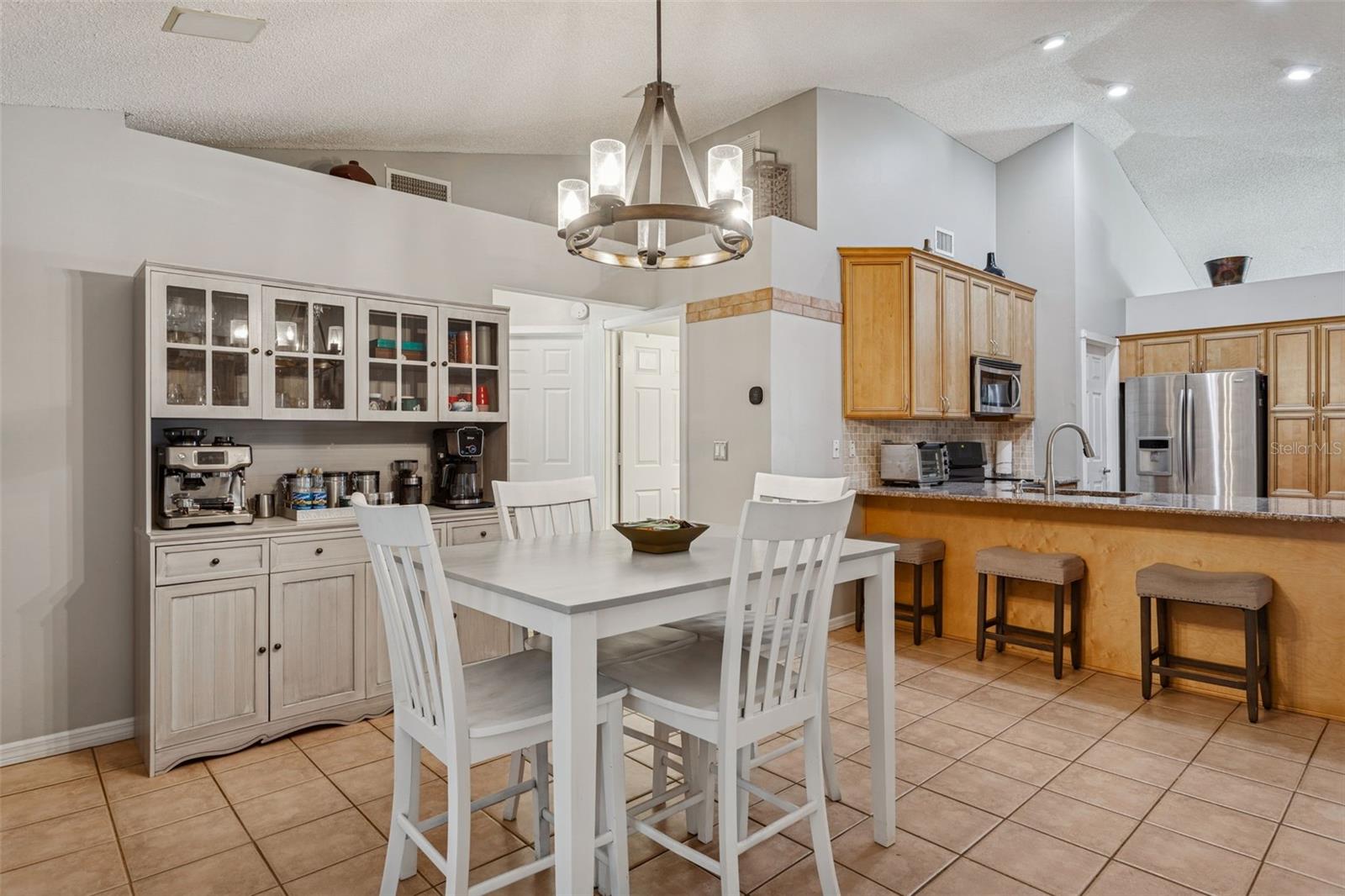 Image 18 of 50 For 9739 Fredericksburg Road