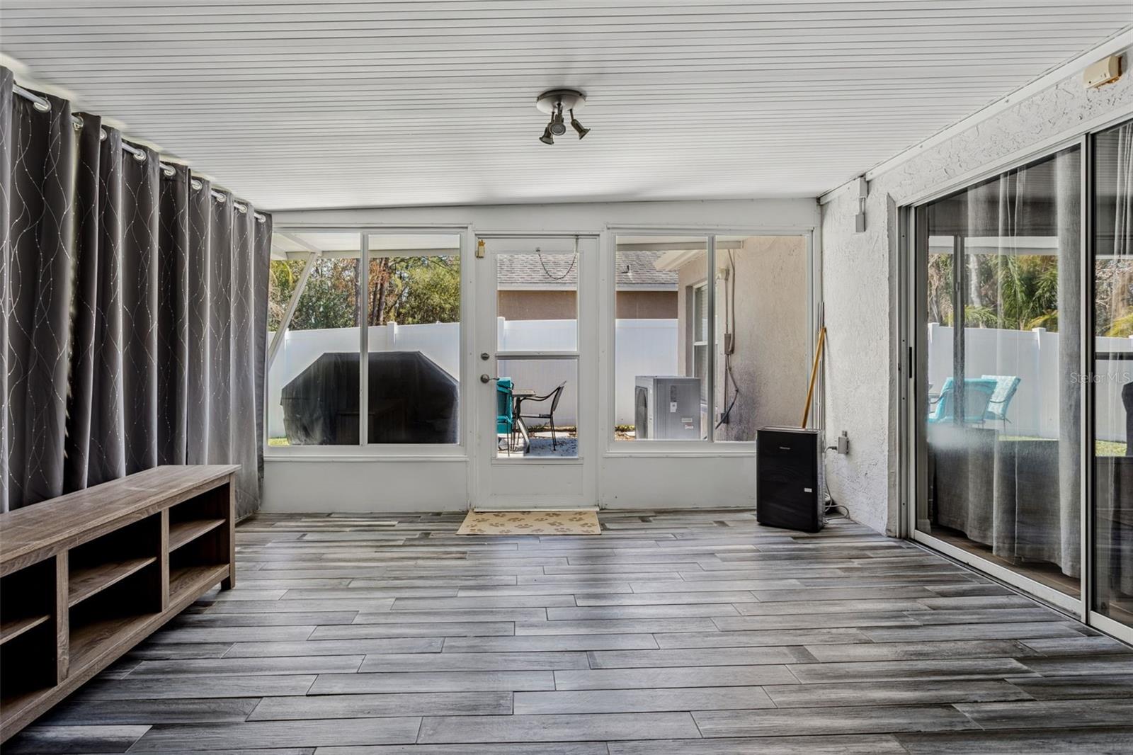 Image 24 of 50 For 9739 Fredericksburg Road