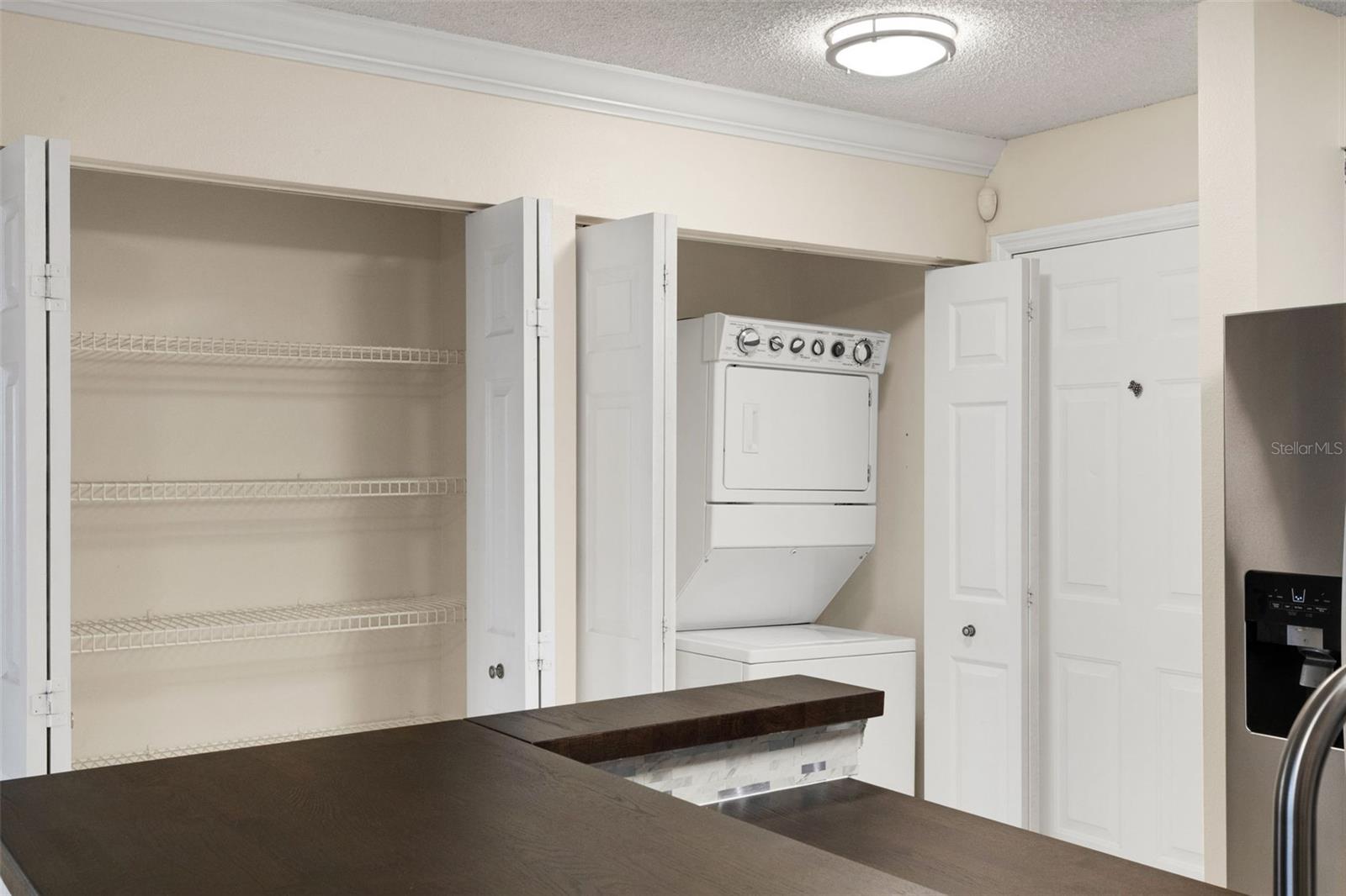 Image 14 of 18 For 2400 Feather Sound Drive 924