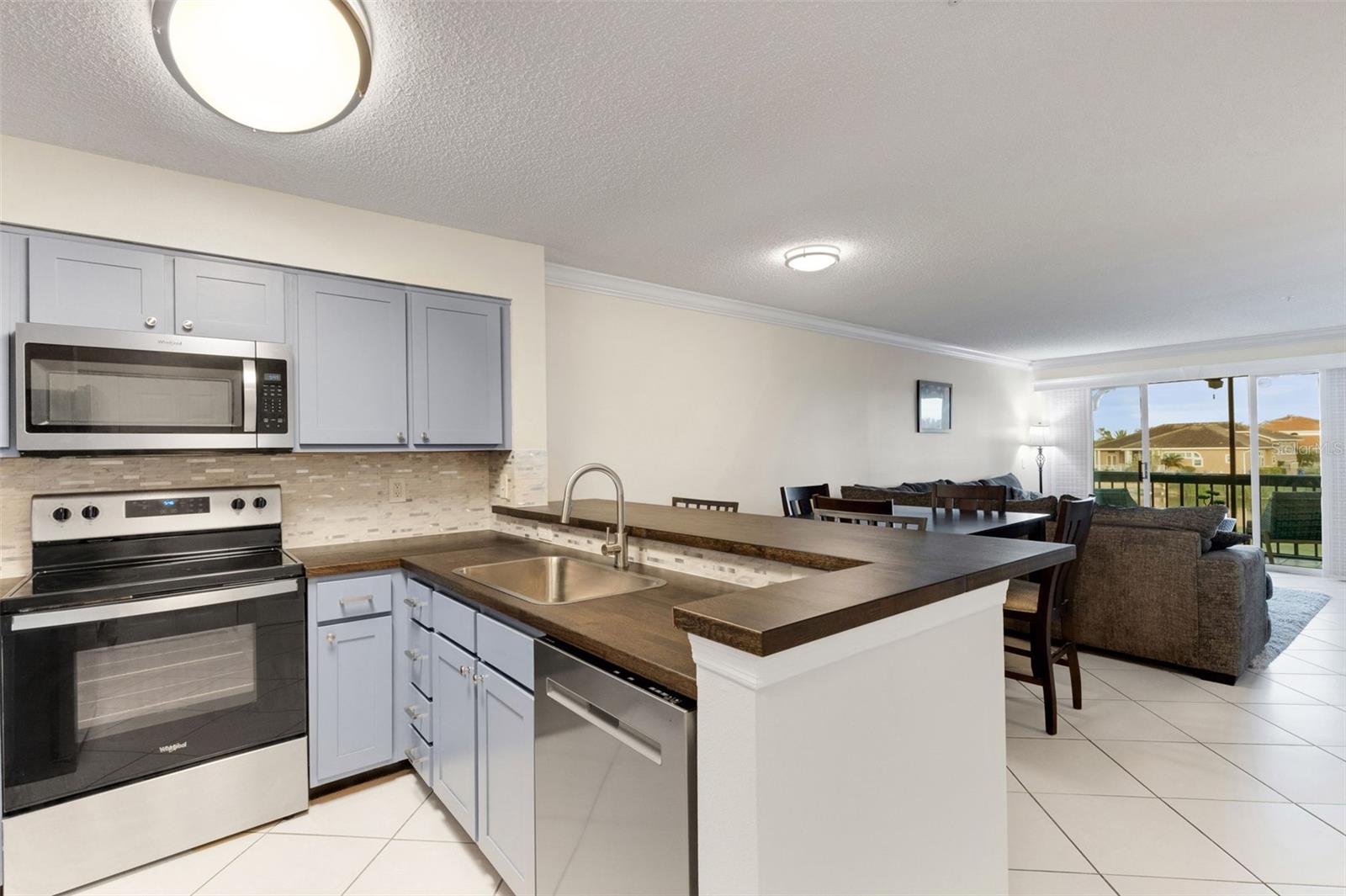 Image 3 of 18 For 2400 Feather Sound Drive 924