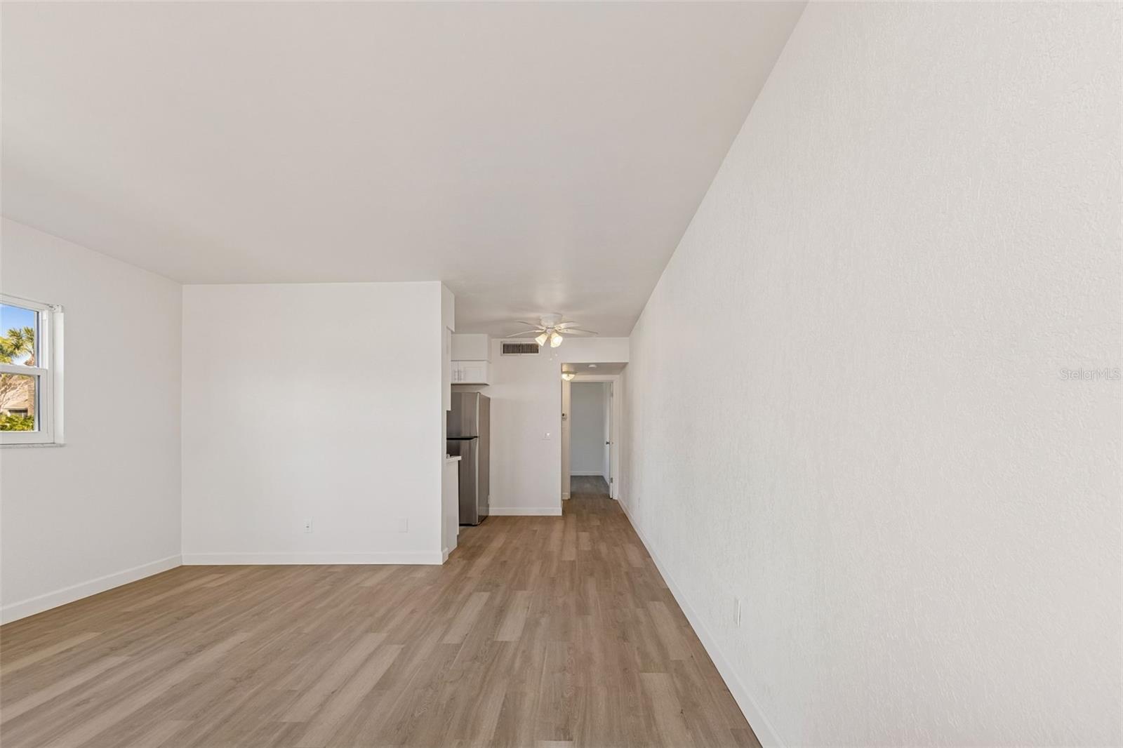 Image 3 of 19 For 4565 Duhme Road 101