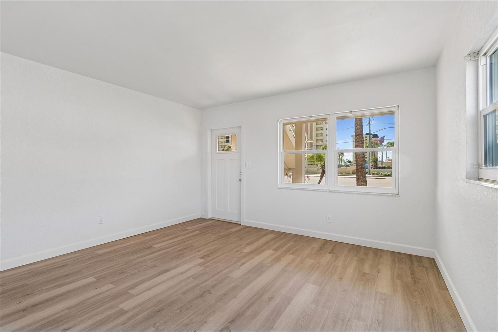 Image 4 of 19 For 4565 Duhme Road 101