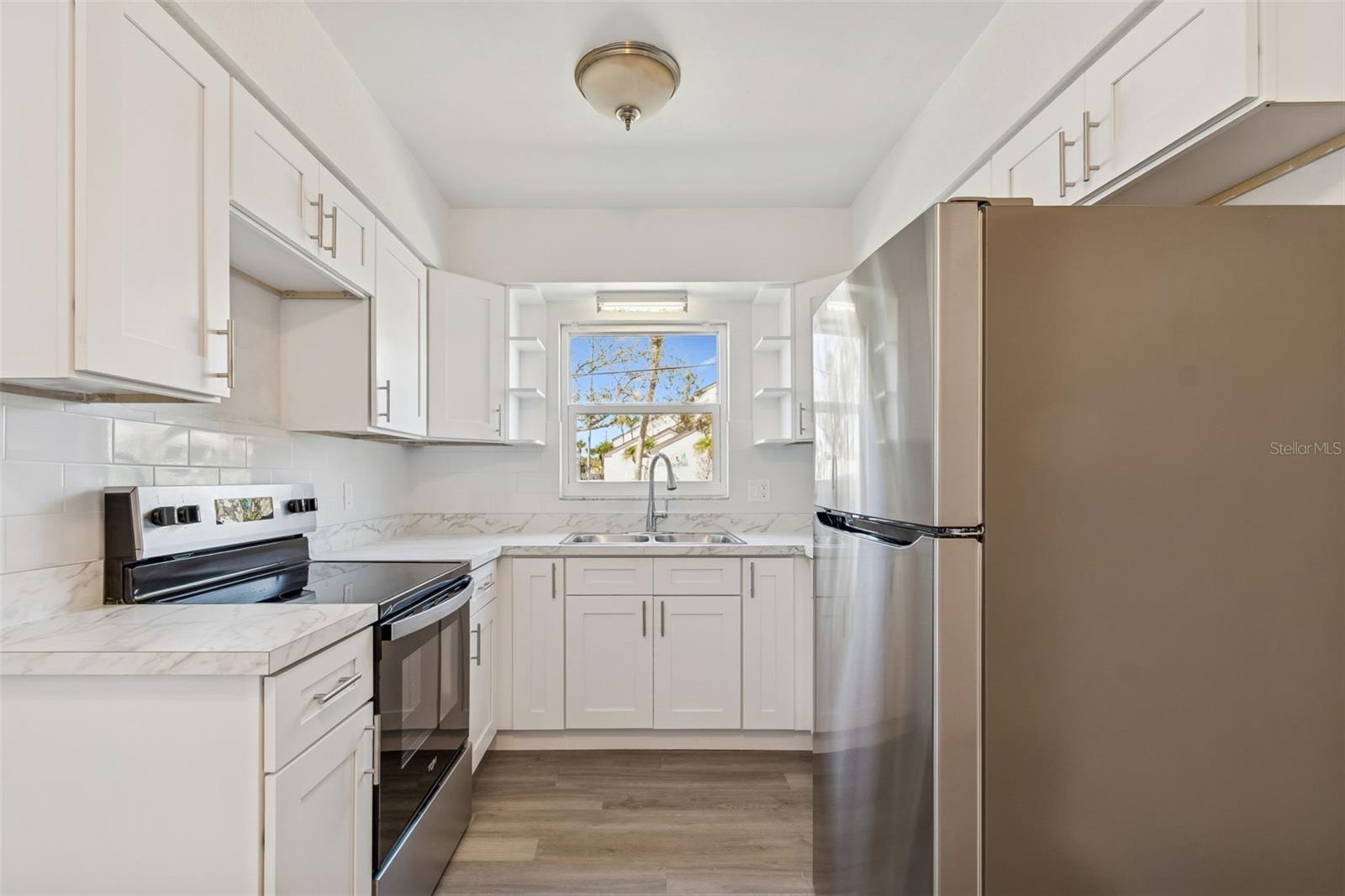 Image 6 of 19 For 4565 Duhme Road 101