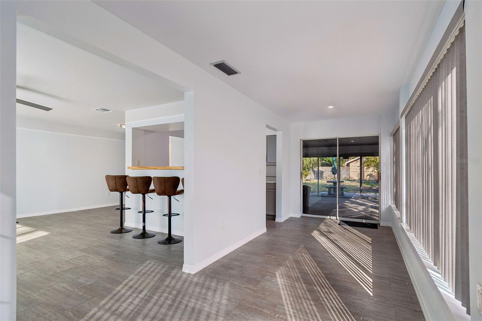 Image 11 of 36 For 1027 15th Street N