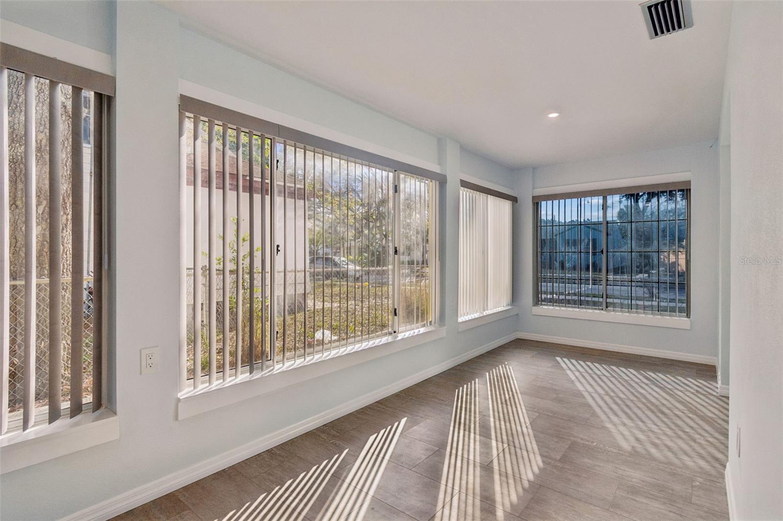 Image 12 of 36 For 1027 15th Street N