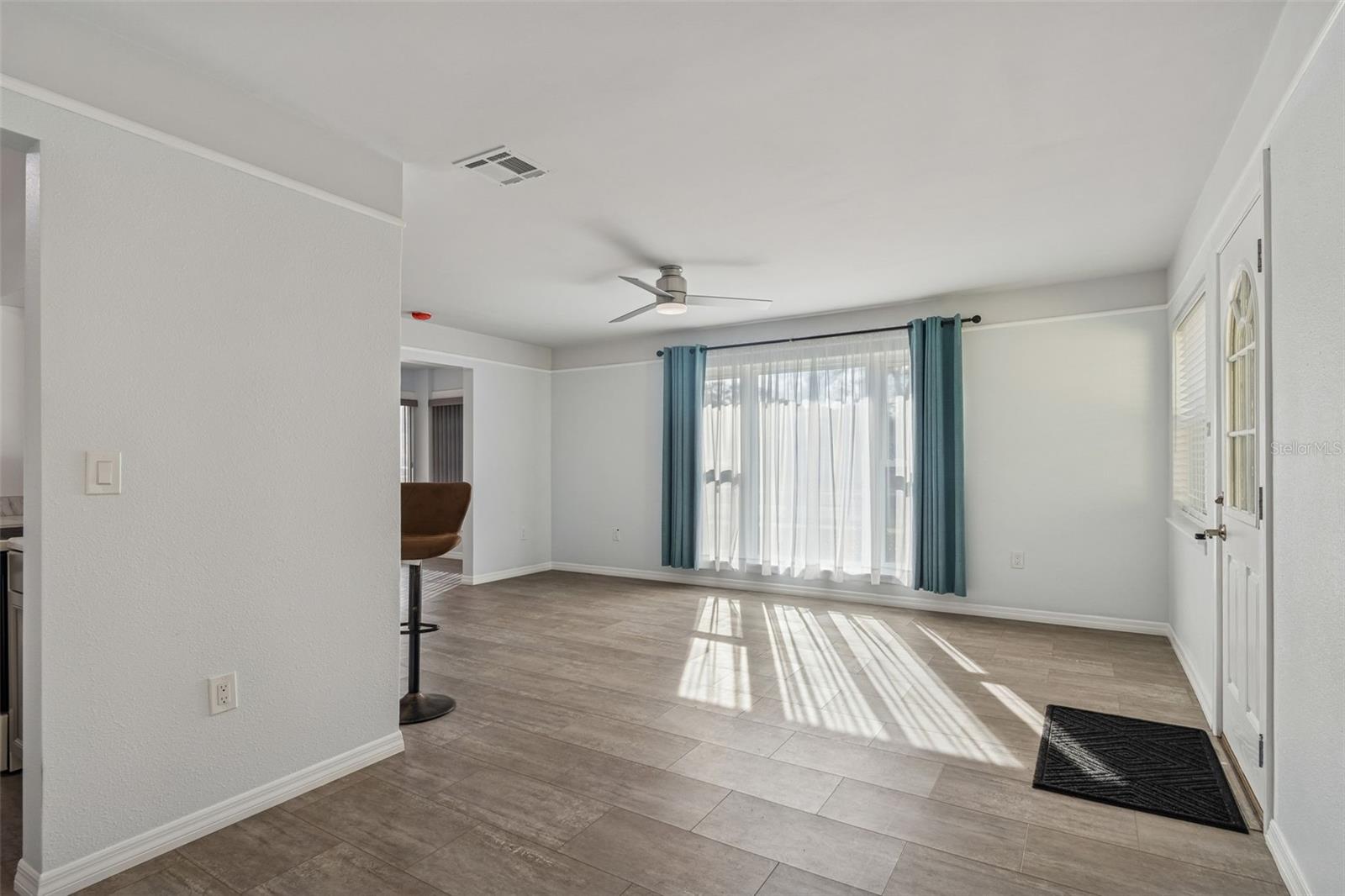 Image 21 of 36 For 1027 15th Street N