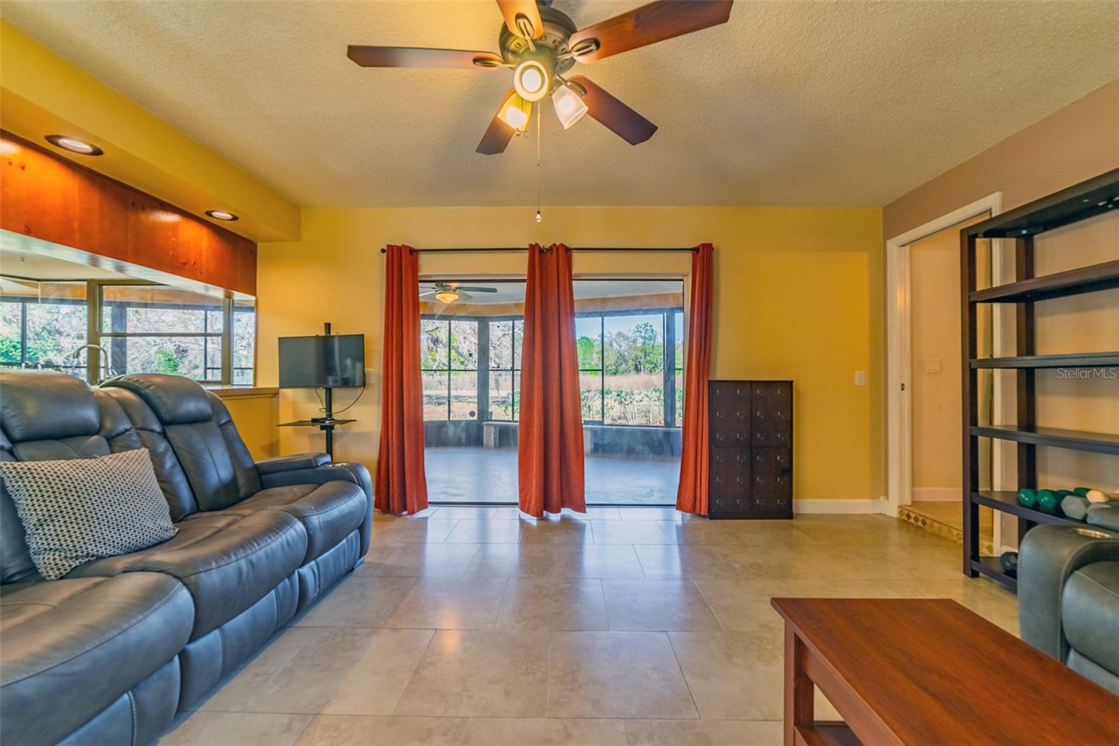 Image 19 of 45 For 18509 Putters Place