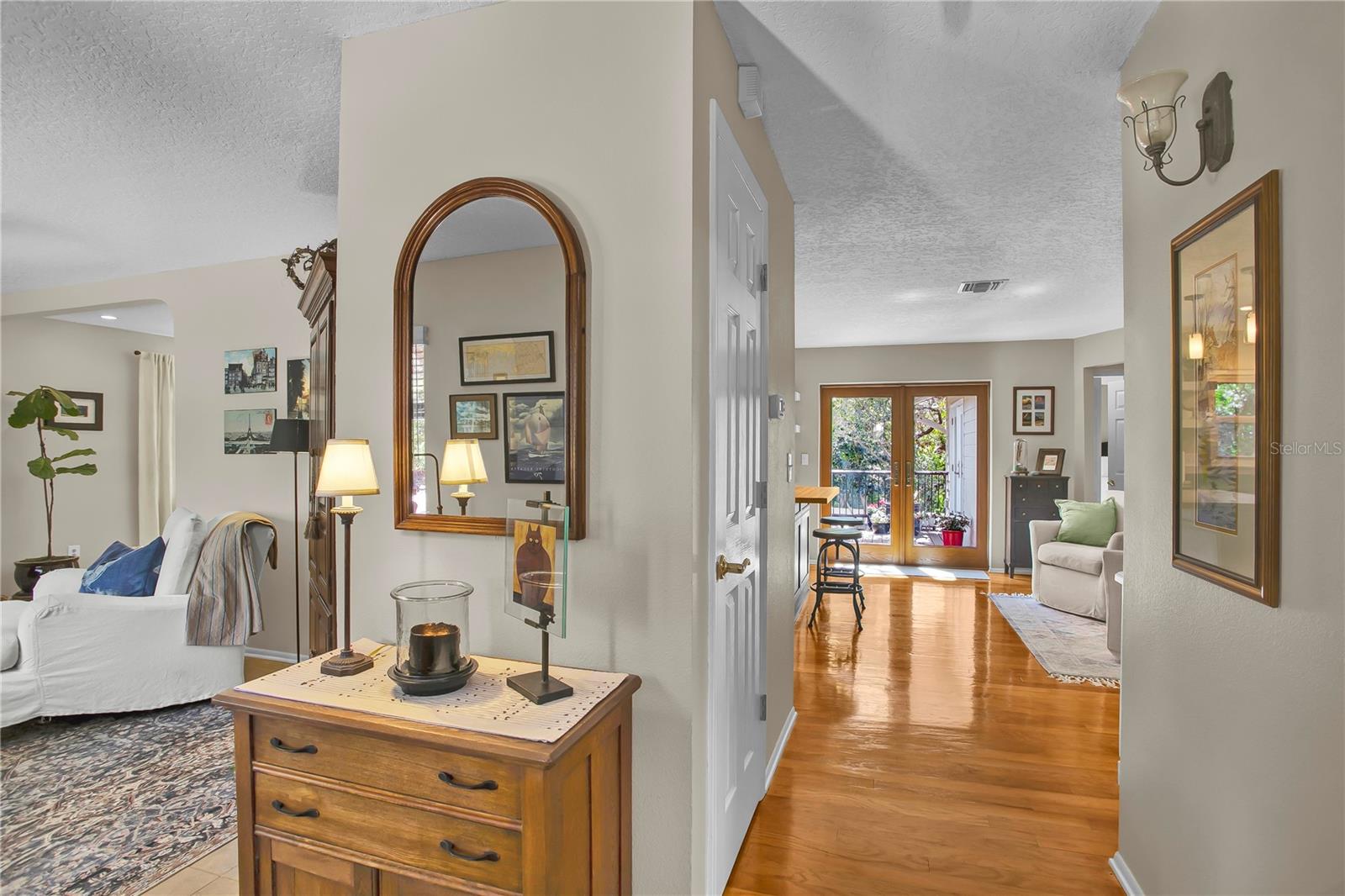 Image 11 of 65 For 323 Roebling Road N