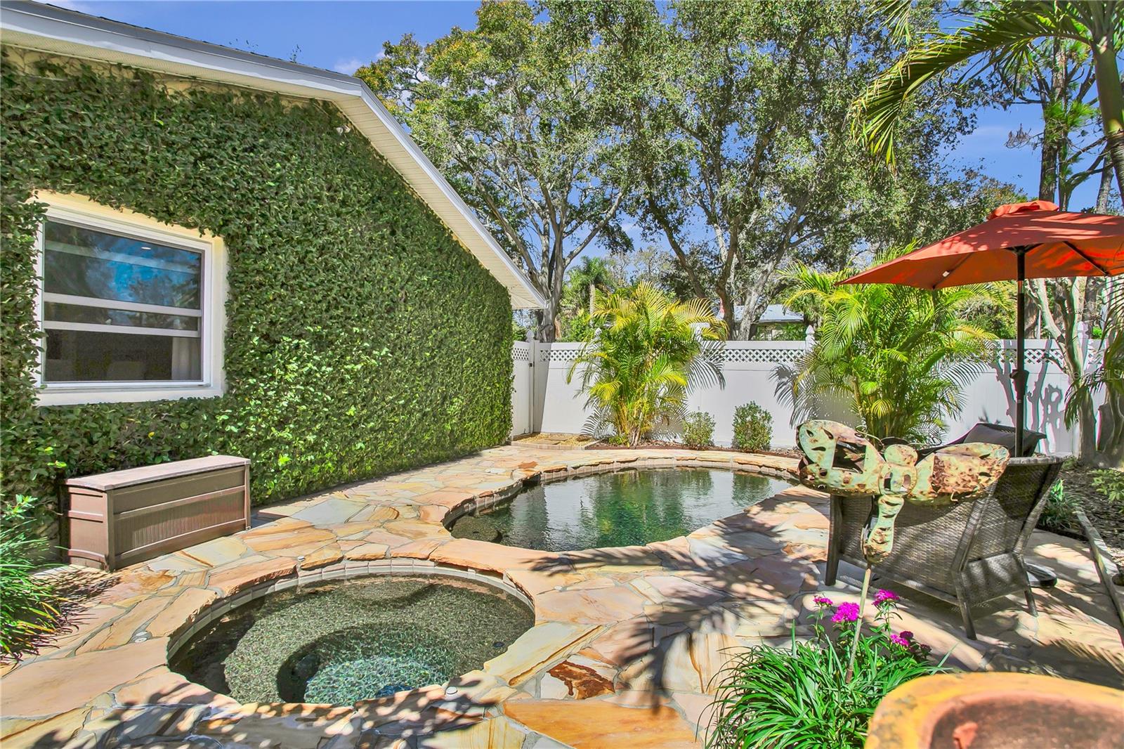 Image 26 of 65 For 323 Roebling Road N