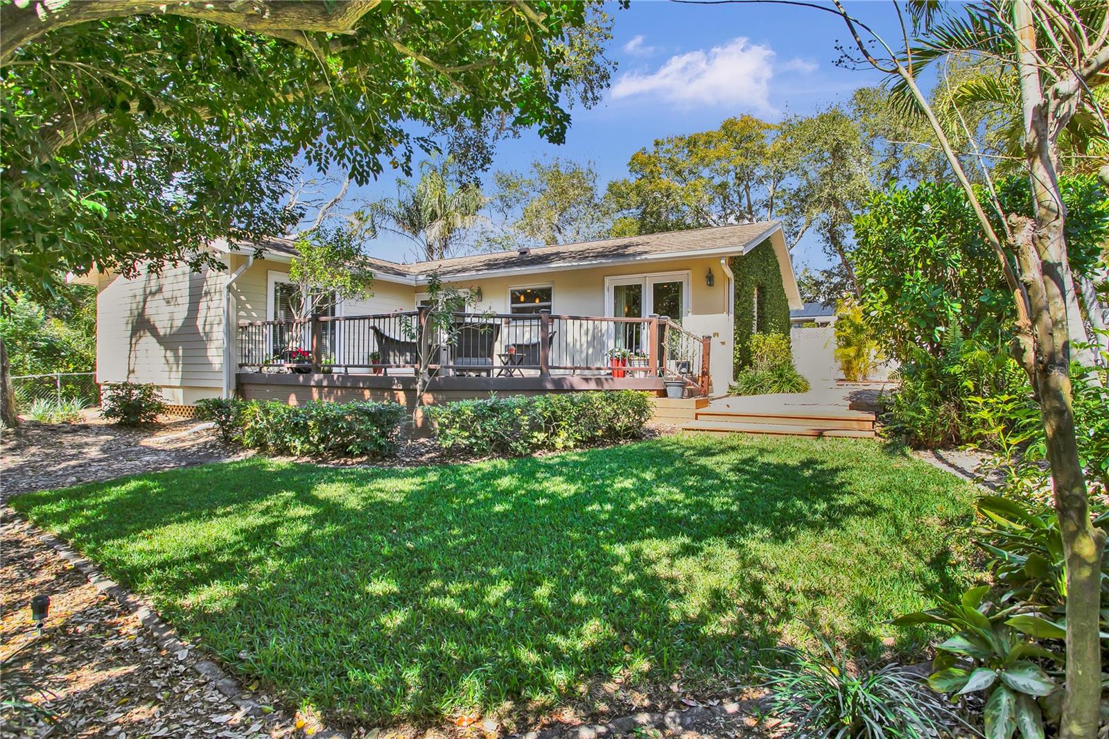 Image 28 of 65 For 323 Roebling Road N