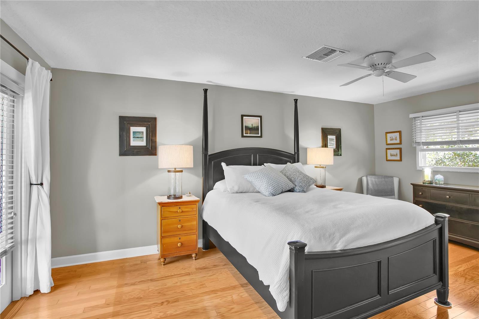 Image 30 of 65 For 323 Roebling Road N