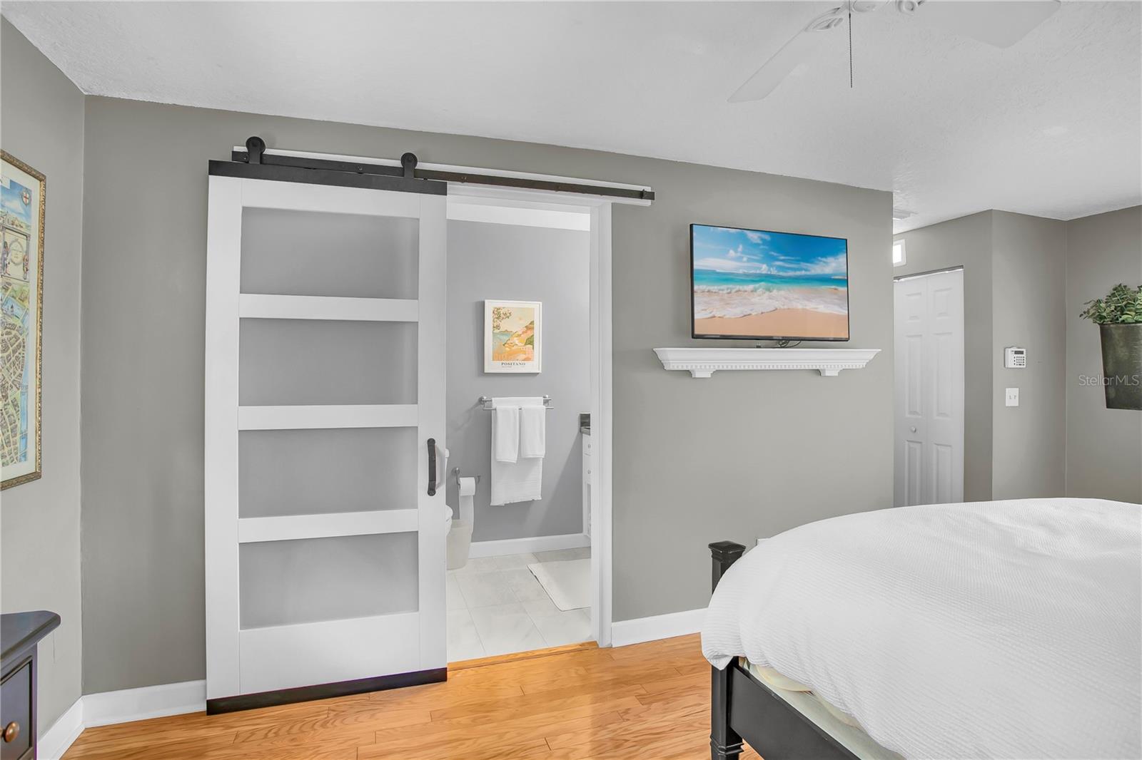 Image 34 of 65 For 323 Roebling Road N