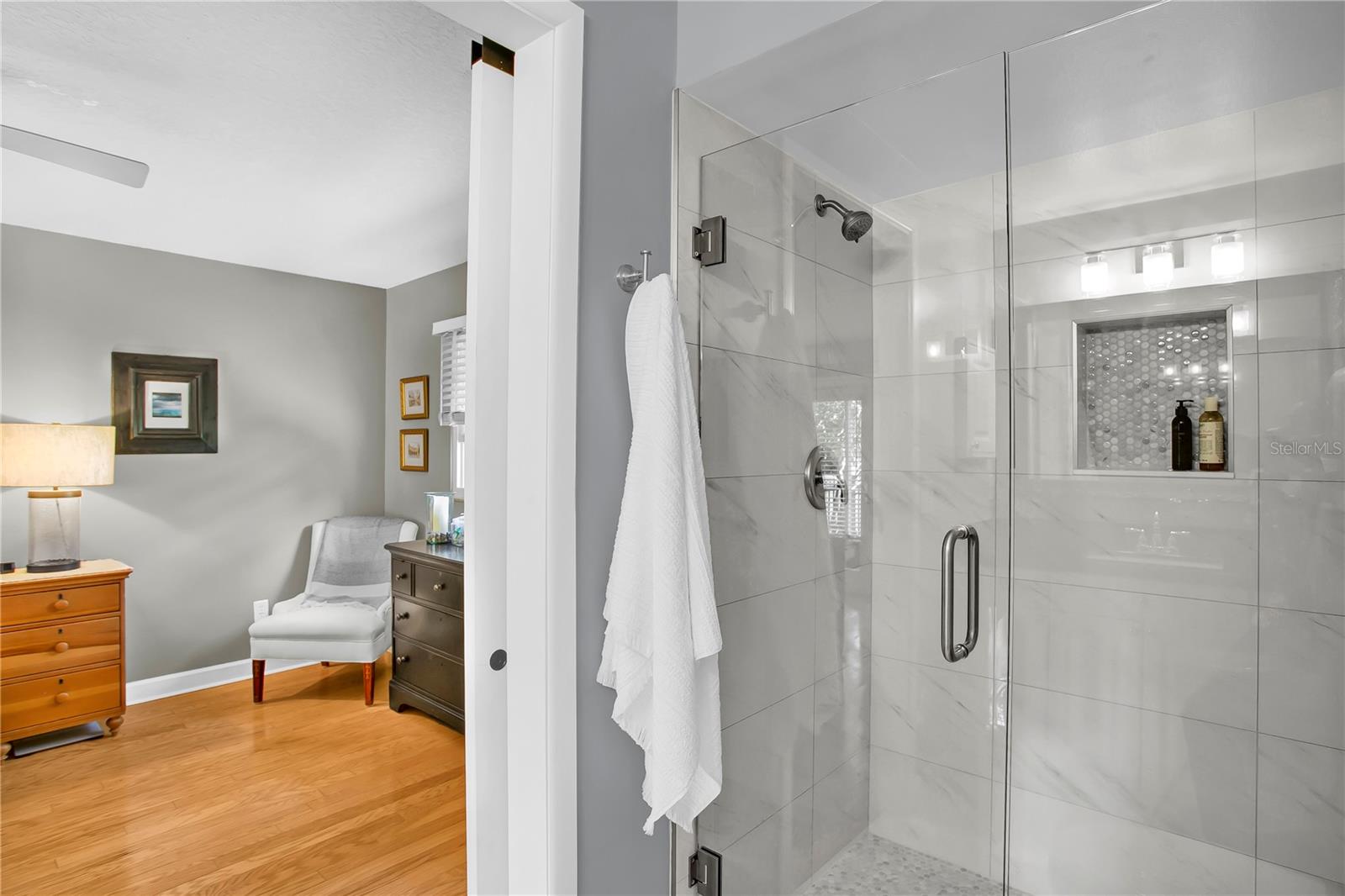 Image 37 of 65 For 323 Roebling Road N