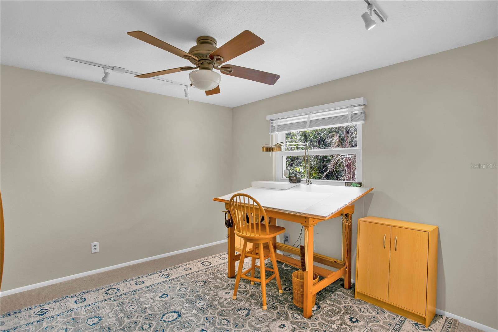 Image 40 of 65 For 323 Roebling Road N