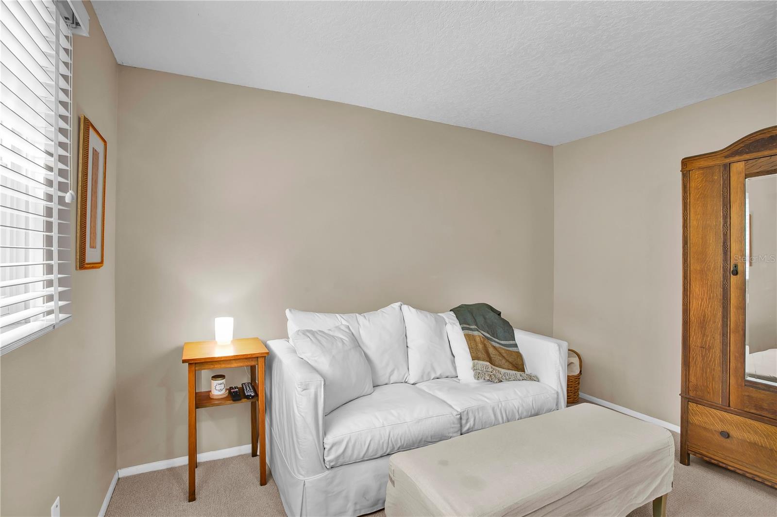 Image 48 of 65 For 323 Roebling Road N