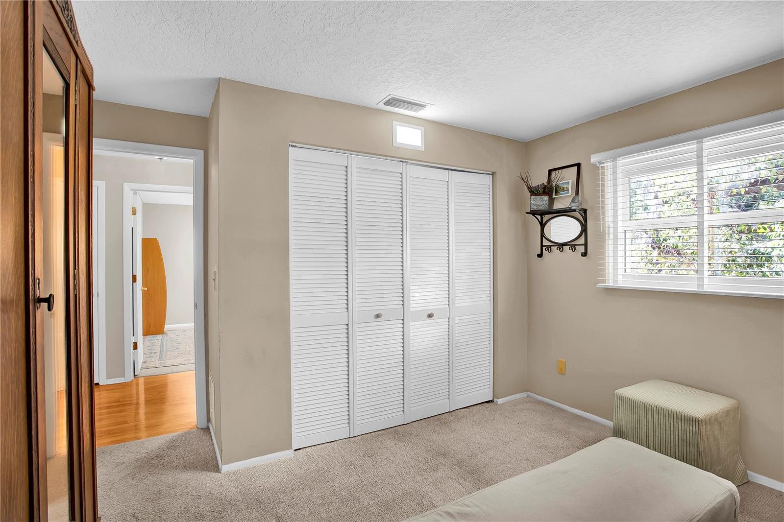 Image 49 of 65 For 323 Roebling Road N