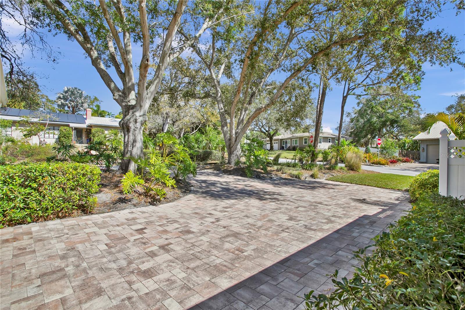 Image 57 of 65 For 323 Roebling Road N