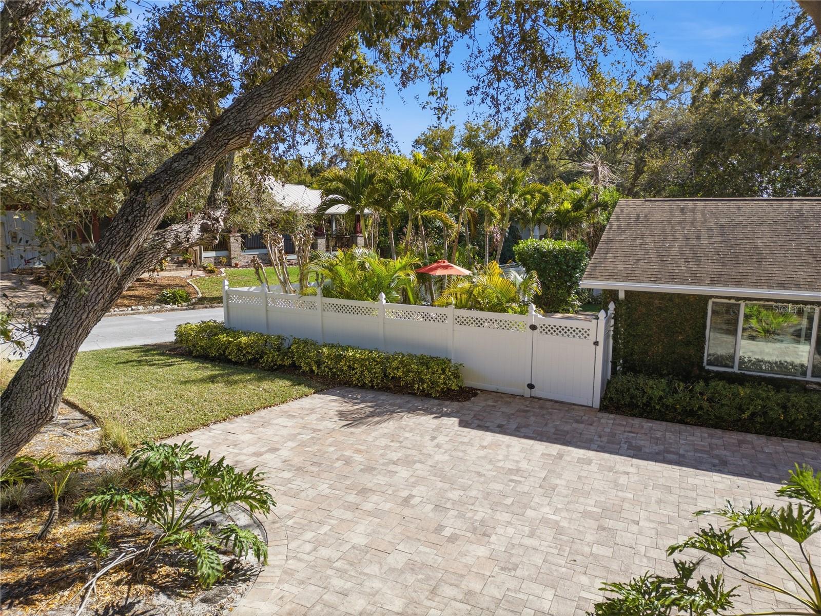 Image 59 of 65 For 323 Roebling Road N