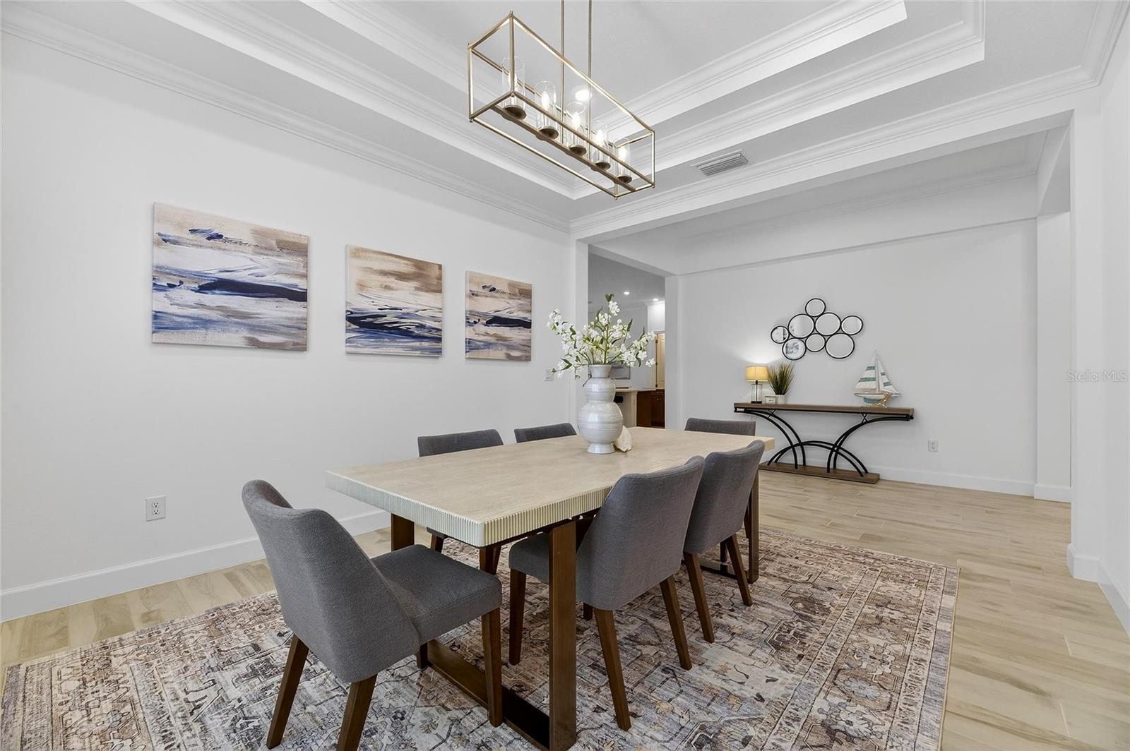 Image 14 of 100 For 994 Signet Drive