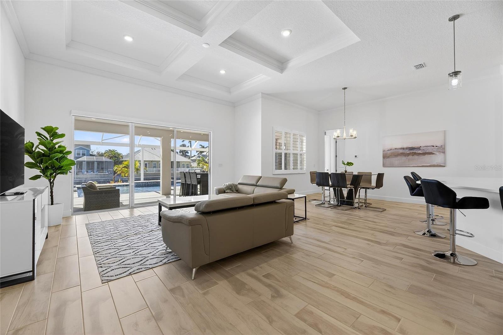 Image 16 of 100 For 994 Signet Drive