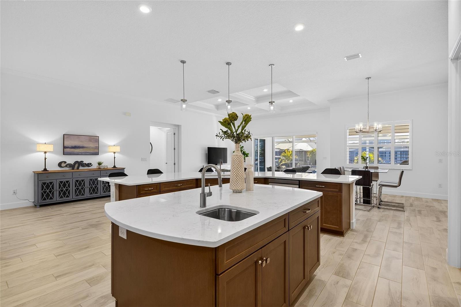 Image 23 of 100 For 994 Signet Drive