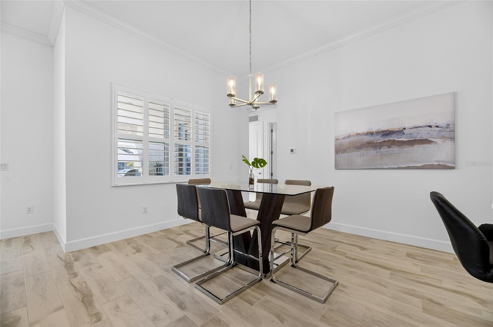 Image 28 of 100 For 994 Signet Drive