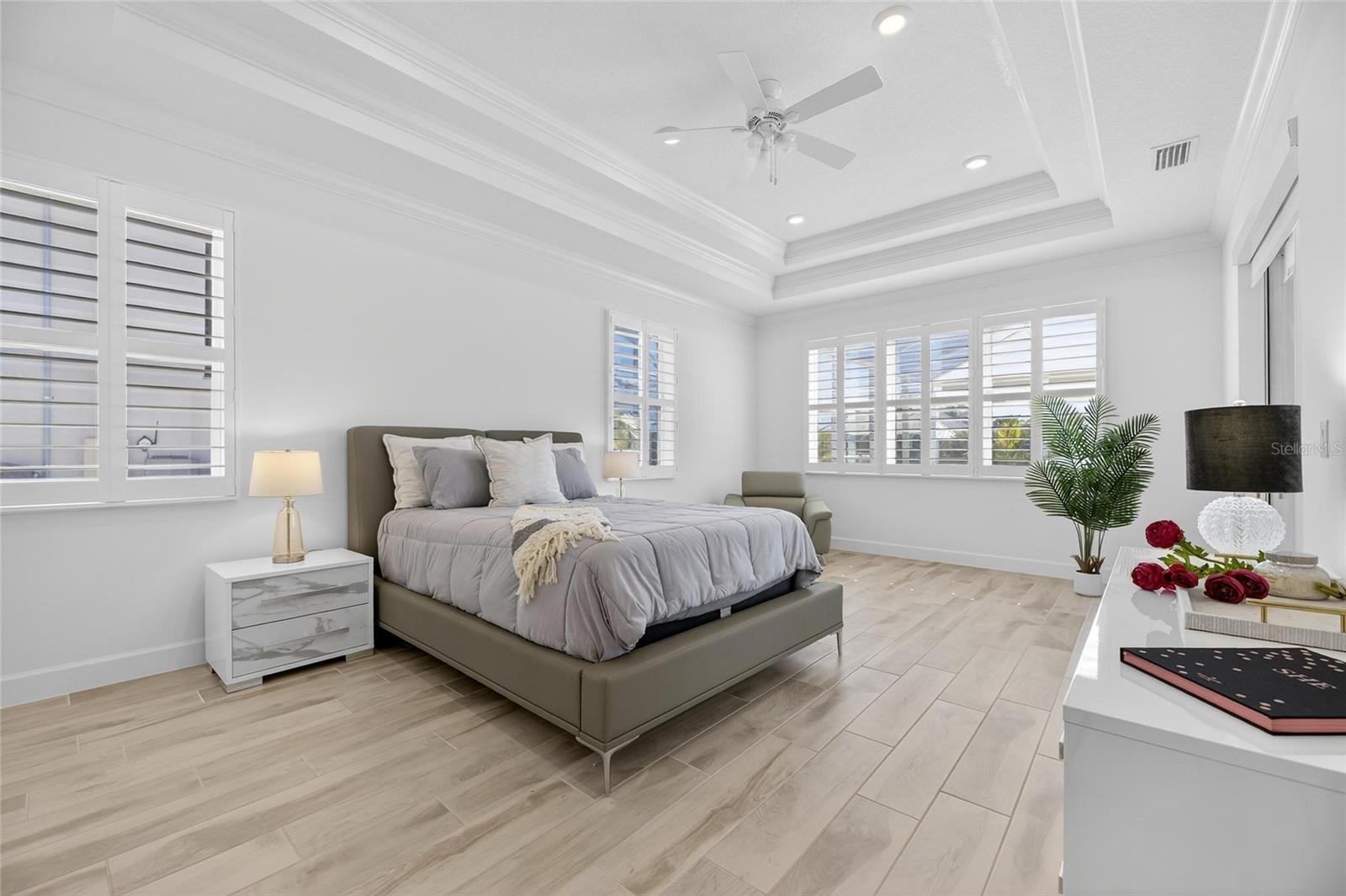 Image 30 of 100 For 994 Signet Drive