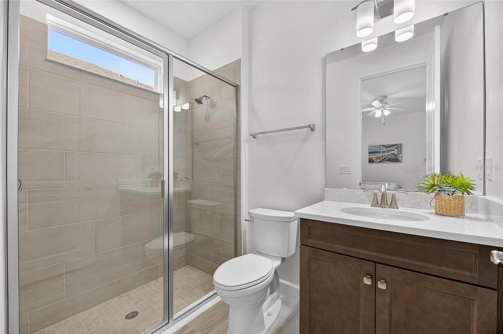 Image 41 of 100 For 994 Signet Drive