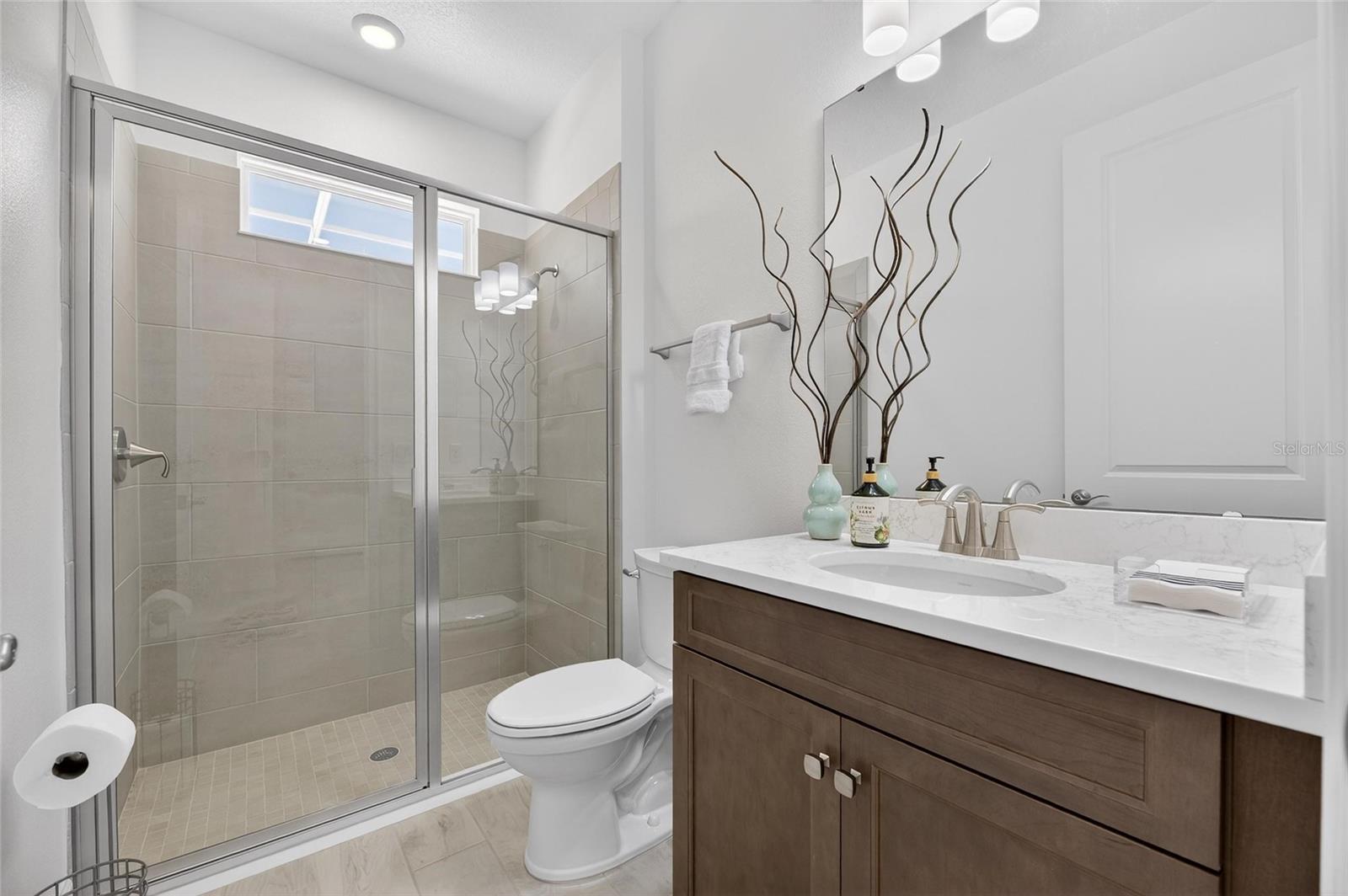 Image 46 of 100 For 994 Signet Drive