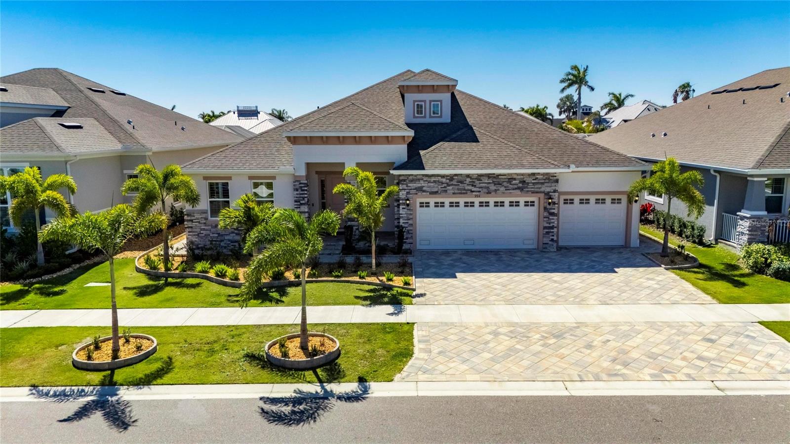 Image 75 of 100 For 994 Signet Drive